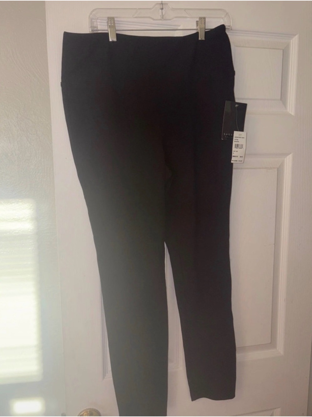 Women's black leggings from Nordstrom rack never worn new tag - size large